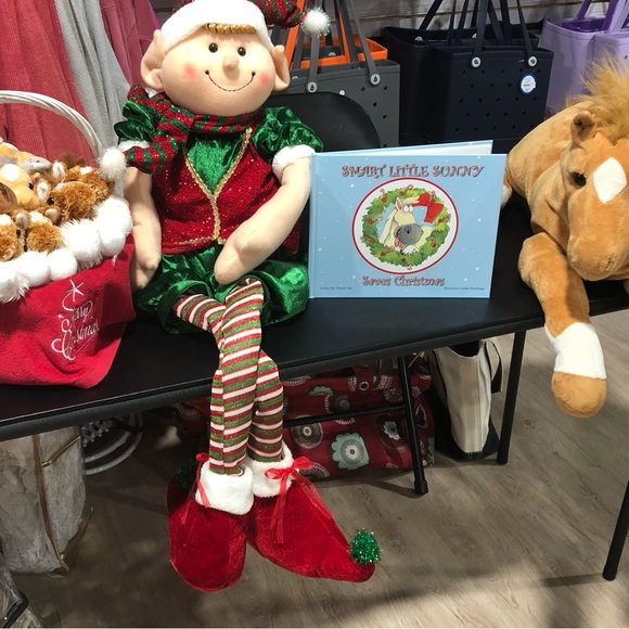 Christmas Children’s Gift Book - Picture 2 of 2